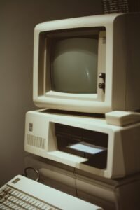 Classic white Macintosh computer