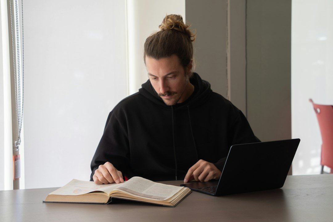 How to Use NotebookLM (Now Gemini Notebook): A Step-by-Step Guide for Beginners